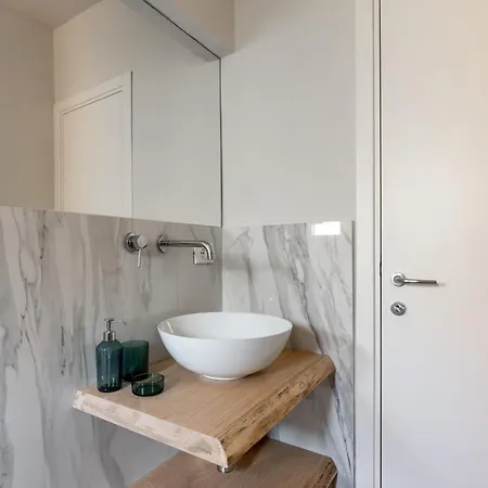 شقة Casa Moderna Vicino A Piazza Aldrovandi *
